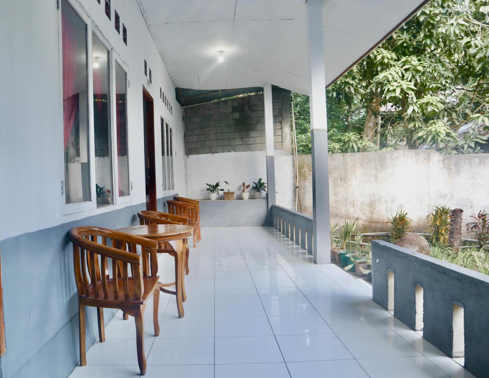 Tarsius Home Stay Rinondoran Екстериор снимка